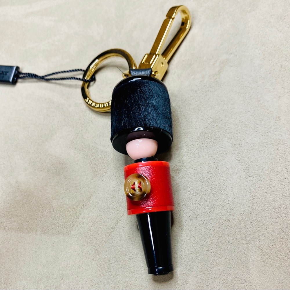 Burberry Keychain - Picture 2 of 4